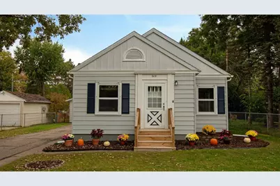 909 S 14th Avenue, Wausau, WI 54401 - Photo 1