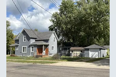 910 Oak Street, Wisconsin Rapids, WI 54494 - Photo 1