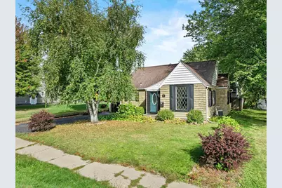 907 S Oak Avenue, Marshfield, WI 54449 - Photo 1