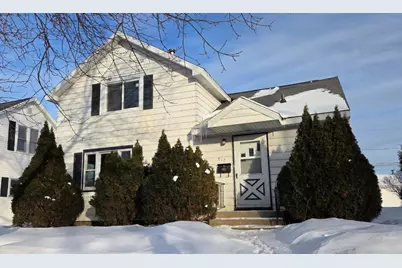 917 N 1st Avenue, Wausau, WI 54401 - Photo 1