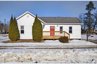 911 Avon Street, Wisconsin Rapids, WI 54494 - Photo 1