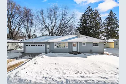 2001 S Maple Avenue, Marshfield, WI 54449 - Photo 1