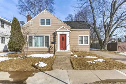 321 6th Street South, Wisconsin Rapids, WI 54494 - Photo 1
