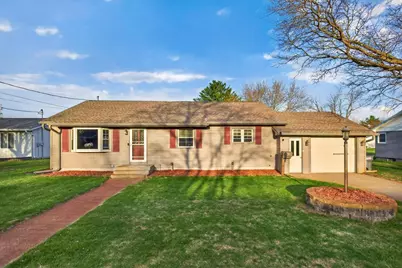 911 19th Street S, Wisconsin Rapids, WI 54494 - Photo 1