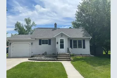 611 Farwell Avenue, Antigo, WI 54409 - Photo 1