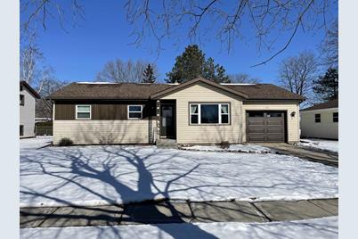 731 Western Avenue - Photo 1