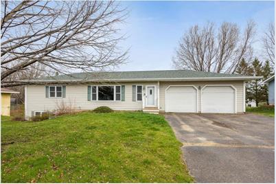 435 2nd Street, Hammond, WI 54015 - Photo 1