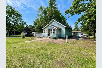 306 E Race Avenue, Elmwood, WI 54740 - Photo 1