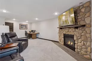 203 Vista Cir, River Falls, WI 54022 - Photo 34