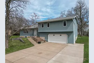 2107 15th Street, Eau Claire, WI 54703 - Photo 1