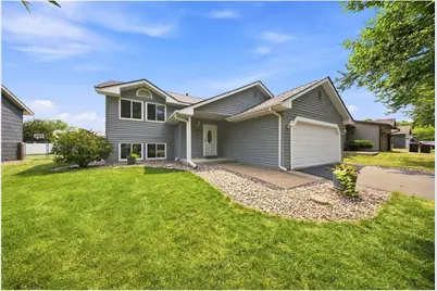 2643 Guthrie Avenue, Oakdale, MN 55128 - Photo 1