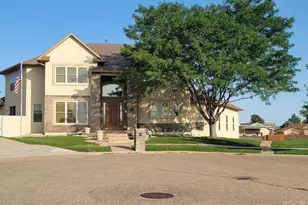 5235 Mojave Dr, Pueblo, CO 81005 - Photo 1