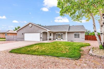 243 S Golfwood Dr W, Pueblo West, CO 81007 - Photo 1