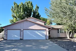 463 W Player Dr, Pueblo West, CO 81007 - Photo 1