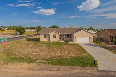 702 S Watermelon Dr, Pueblo, CO 81007 - Photo 1