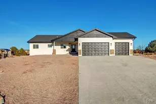 212 S Hidalgo Dr, Pueblo, CO 81007 - Photo 1