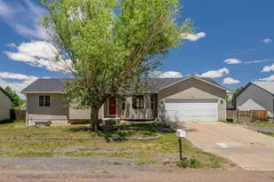 765 S Sterling Dr, Pueblo, CO 81007 - Photo 1