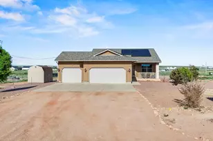 586 N Limon Dr, Pueblo West, CO 81007 - Photo 1