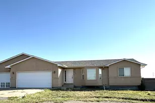 1015 W Broken Bow Dr, Pueblo West, CO 81007 - Photo 1