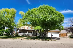 36 Briarwood Cir, Pueblo, CO 81005 - Photo 1