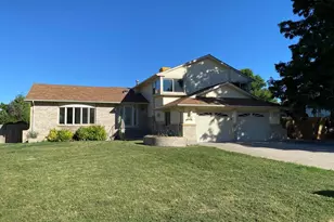 48 Sepulveda Dr, Pueblo, CO 81005 - Photo 1