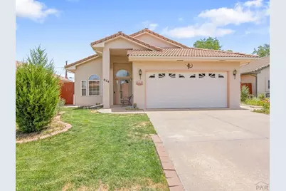 924 Cedarcrest Dr, Pueblo, CO 81004 - Photo 1