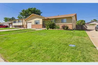29 Clemson Dr, Pueblo, CO 81005 - Photo 1