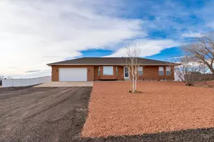 1152 E Ranch Dr, Pueblo West, CO 81007 - Photo 1