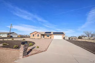 977 E Sumac Dr, Pueblo West, CO 81007 - Photo 1