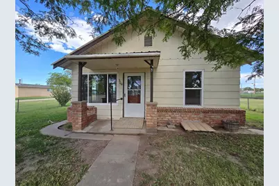 304 Garfield Ave, Las Animas, CO 81054 - Photo 1