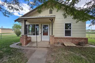 304 Garfield Ave, Las Animas, CO 81054 - Photo 1
