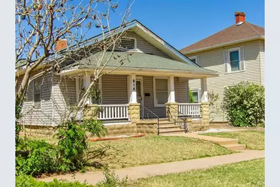 814 Carson Ave, La Junta, CO 81050 - Photo 1