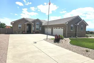 438 S Arriba Dr, Pueblo West, CO 81007 - Photo 1