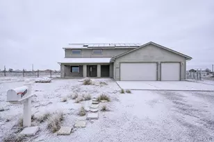 1367 N Dailey Dr, Pueblo, CO 81007 - Photo 1