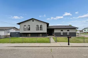 36 Wheatridge Dr, Pueblo, CO 81005 - Photo 1