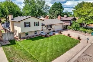 10 Ibis Ln, Pueblo, CO 81005 - Photo 1
