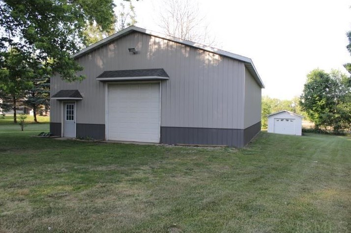 1809 Lofgren Rd, Rolling Pr, IN 46371-9520