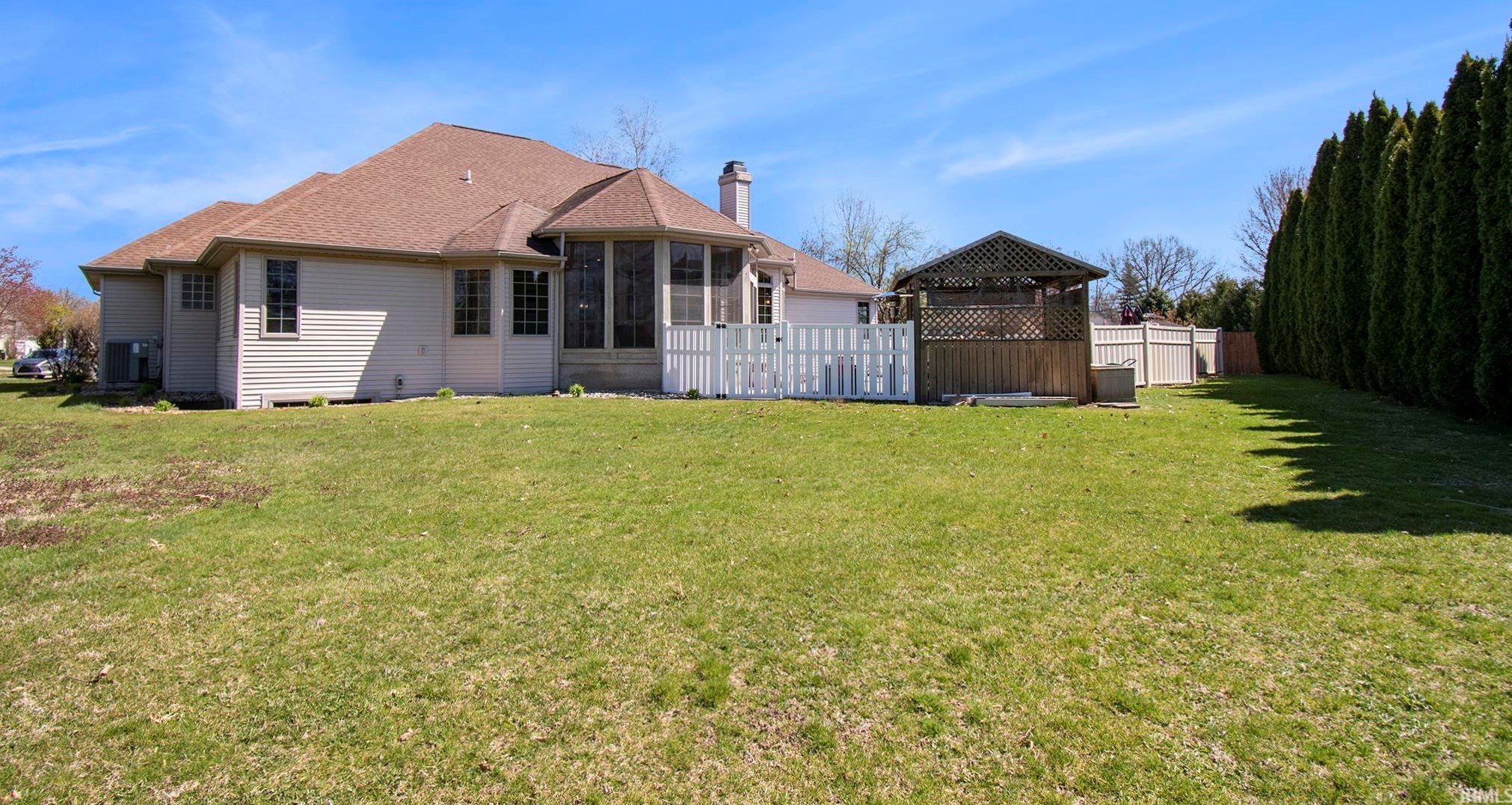54139 Bridgewood Ct, Elkhart, IN 46514-6925
