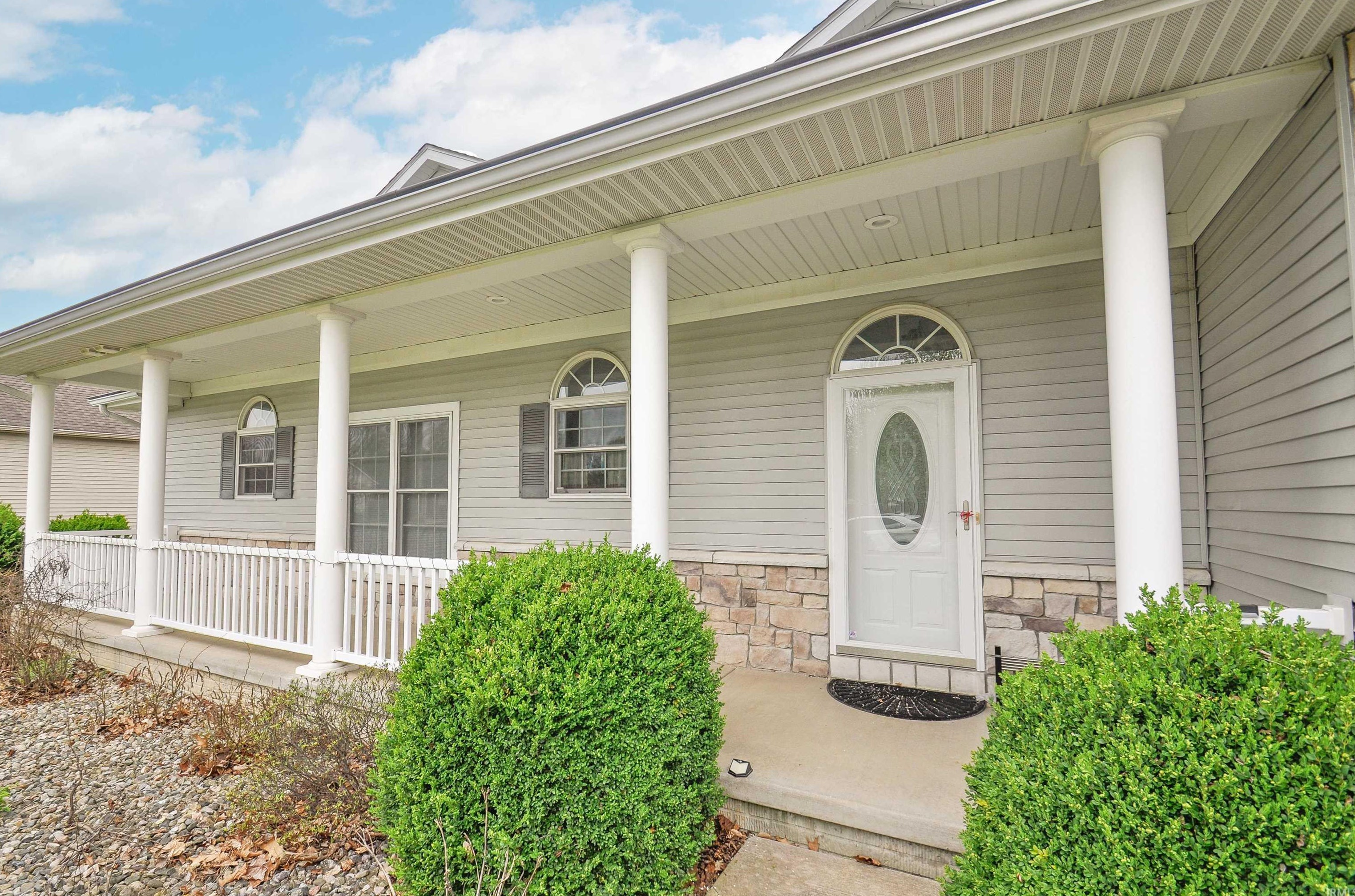 2428 Redspire Blvd, Goshen, IN 46526