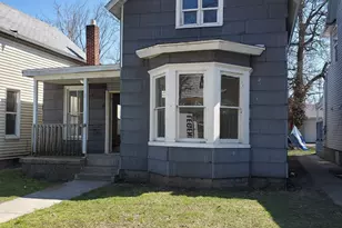 907 Marion St, Elkhart, IN 46516 - Photo 1
