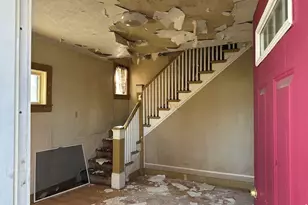 661 Lawndale St, South Bend, IN 46628 - Photo 4