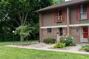 2500 Topsfield Rd Rd, South Bend, IN 46614 - Photo 1