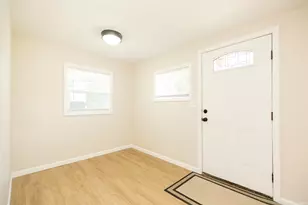421 N Grandview Ave, South Bend, IN 46619 - Photo 4