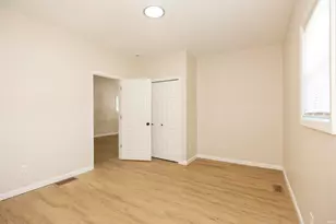 421 N Grandview Ave, South Bend, IN 46619 - Photo 16