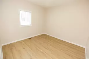 421 N Grandview Ave, South Bend, IN 46619 - Photo 24