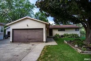 1202 S Shore Dr, Elkhart, IN 46516 - Photo 1