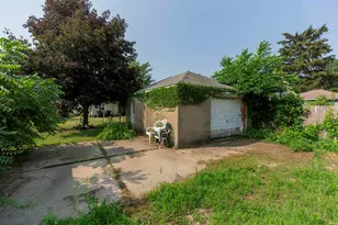 1217 W Sample St, South Bend, IN 46619 - Photo 24