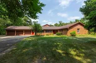 4326 Cassell Ave, Mishawaka, IN 46544 - Photo 1