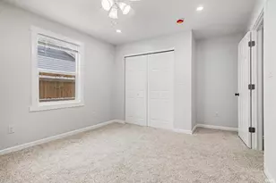 1201 S Twyckenham Dr, South Bend, IN 46615 - Photo 10