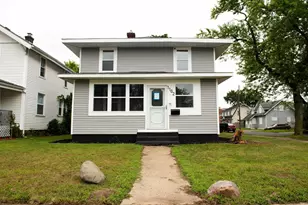 1102 Diamond Ave, South Bend, IN 46628 - Photo 1